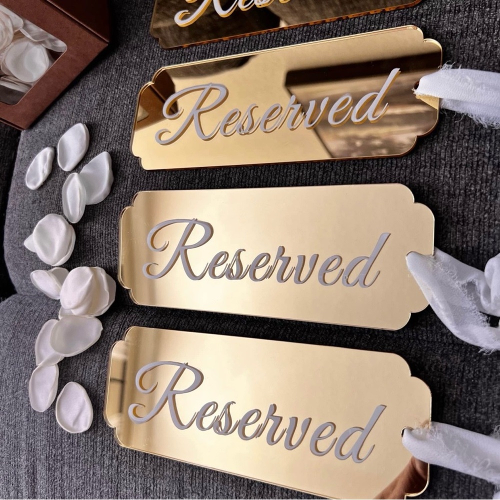 Bundle 4 Gold Mirrored Acrylic Hanging Reserved Seating Sign & Ivory Rose Petals